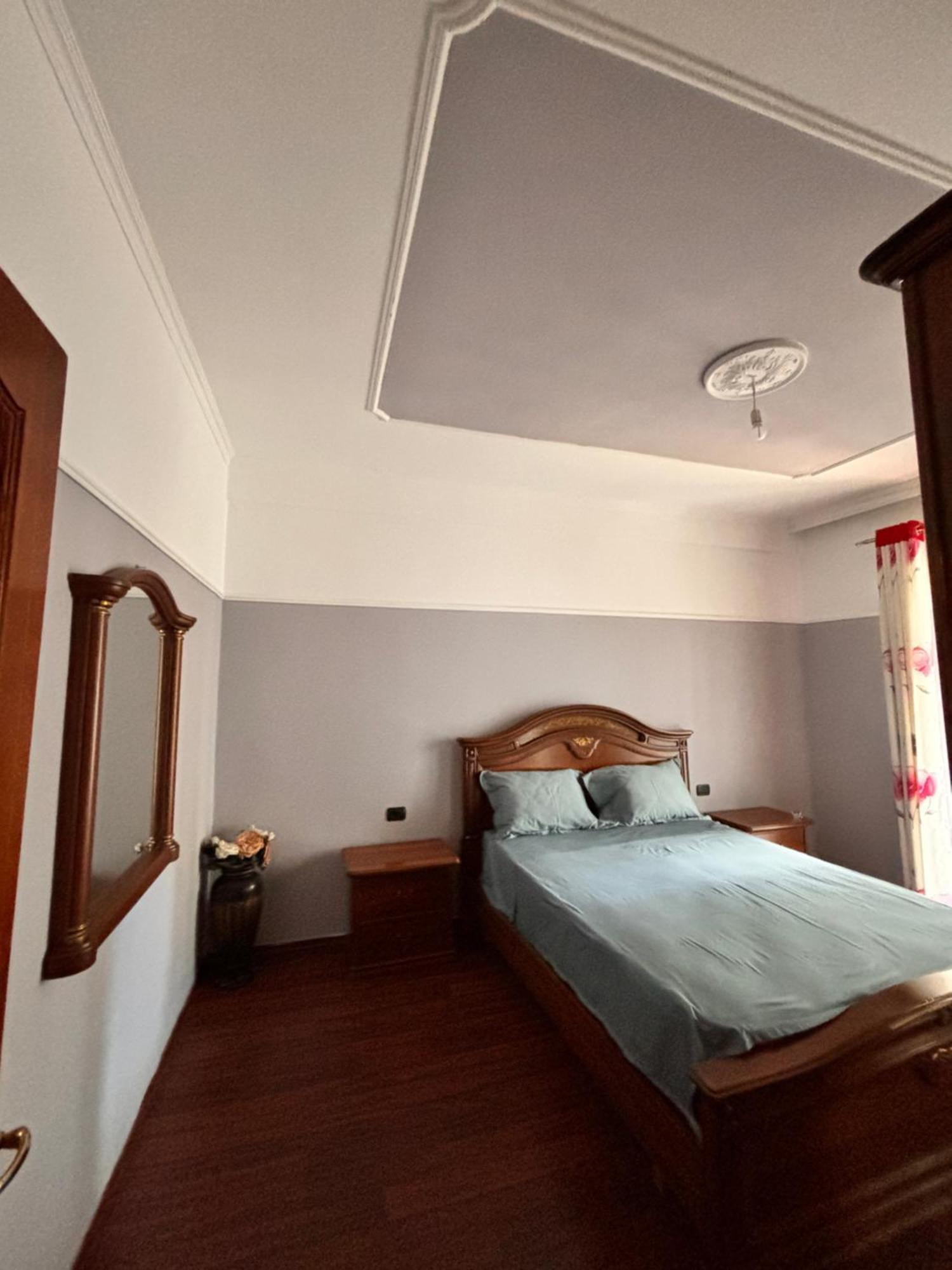 Meda's Tirana